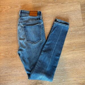 Lucky Brand Classic Blue Skinny Jeans